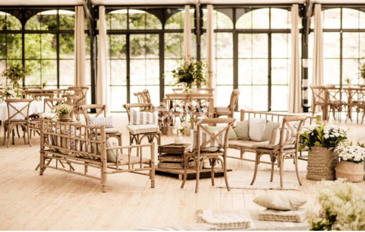 house for professional photo production and video shooting located in the beautiful south of France near Nîmes